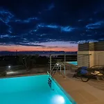 A V Luxury Apartments With Private Pools