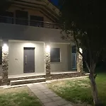 Coastal Vista Retreat 2