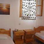 Siroco\'S Rooms And Studios