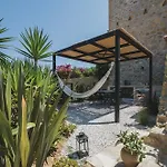 Casa Olea - A Venetian Era Home With Courtyard