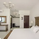 Atrium Suites