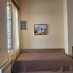 Nikola\'S House