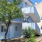 Blue Sky Apartments 3