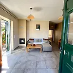 Κamares Houses