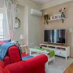Cozy Apartment Near Athens Center