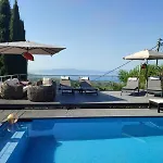 Pacithea Villas