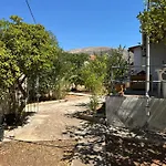 Surfers\' Cottage