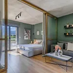 Oniropetra Boutique Hotel