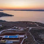 Astelia Villa
