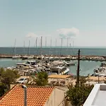 Limani Nikiti Suites