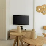 Limani Nikiti Suites