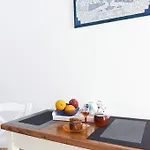 Calderimi, A Cosy,Warm And Renovated House In Fira