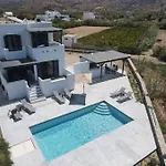 Plaka Divani