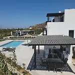 Plaka Divani