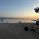 Lovely Sea Apartment Amarynthos