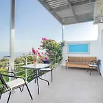 Seaview Loft In South Crete