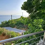 Seafront Lux Apartment