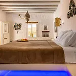 Onar Suites & Villas