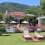 Aroma Beach Bungalows