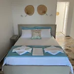 Niki\'S Studios