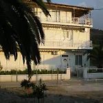 Pefki Villas