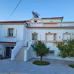 Olive Τree Ηouses