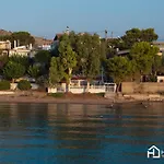 Sandy Suite - Seafront & Luxury
