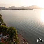 Sandy Suite - Seafront & Luxury