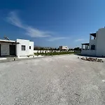 Filia Skyros Suites