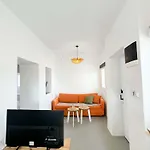 Maira\'S House