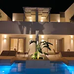 Heyday Luxury Suites