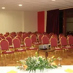 Alpen House Hotel & Suites