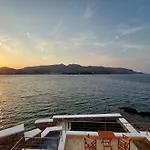 Villa Mylos