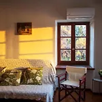 The Artist\'S Retreat Aegina