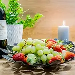 4 Seasons Suites Paradise Near Athens Airport