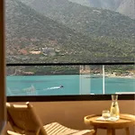 Ficus Seafront Villa, Eco Pool & Close To Beach, By Thinkvilla