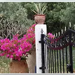 Stunning 2-Bedrooms Private Cottage In Palaiochora