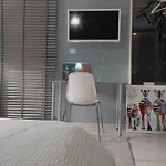 Central Station Modern Apartment
