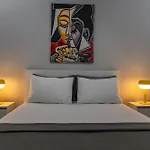 Modern Apartment 305
