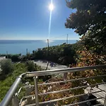 Seafront Lux Apartment