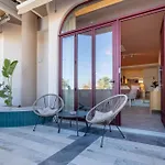 Leisure Escape With A Sea View By Salt Apartments