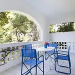 Daphne\'S Club Hotel Apartments