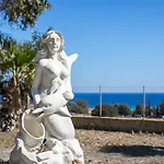 Villa Pebble