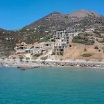 Petrina 3 Villa By The Sea