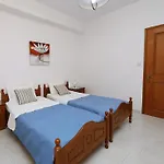 Okeanis Apartments