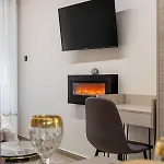 Cozy Downtown Apartment