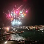 Debbies Διαμέρισμα Δίπλα Στο Νερό #2 !