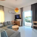 Sirene Beachfront Central Apartment Near Airport