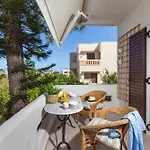 Sunny Comfortable Apartment