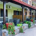 Katerina-Maria Studios & Apartments